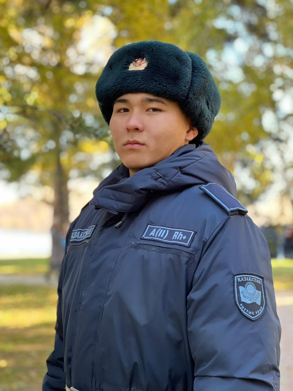 Шарларға дейін ұзын сиқырмен